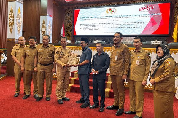 DPRD Pekanbaru Gelar Paripurna Penyampaian 2 Ranperda