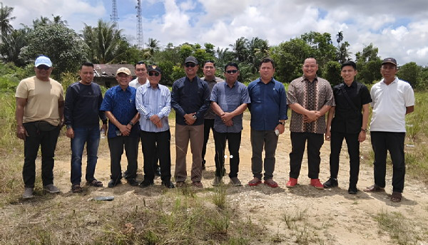 Bupati Rohil Lakukan Survei Lokasi Pembangunan Universitas dan Pasar Tradisional