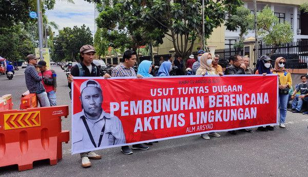 Polda Riau Didesak Usut Tuntas Pembunuhan Berencana Aktivis Lingkungan di Kuansing