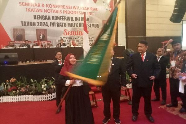Rina Hamzah Terpilih Sebagai Ketua Ikatan Notaris Riau