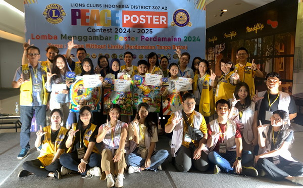 45 Siswa SD & SMP Ikuti Lomba Menggambar Poster Perdamaian Lions Clubs 2024