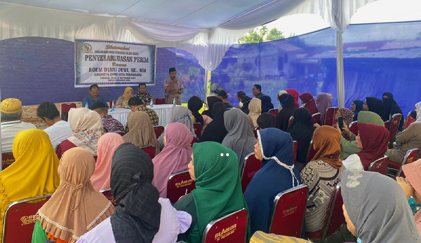 Roem Diani Dewi Sosialisasikan Perda nomor 14/2018