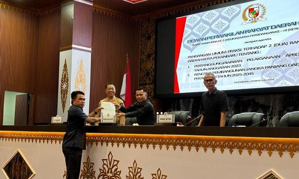 DPRD Pekanbaru Gelar Paripurna Penyampaian Pandangan Fraksi terhadap Ranperda RPJPD