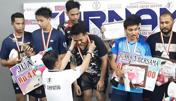Simpatig_Herman_Pelani.jpg