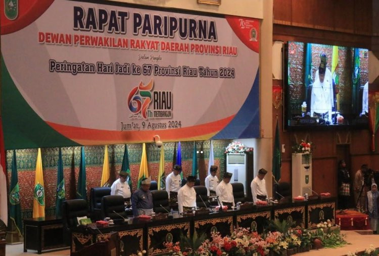 Tengku Azwendi Fajri Ajak Sinergi dalam Rapat Paripurna Memperingati HUT ke-67 Provinsi Riau