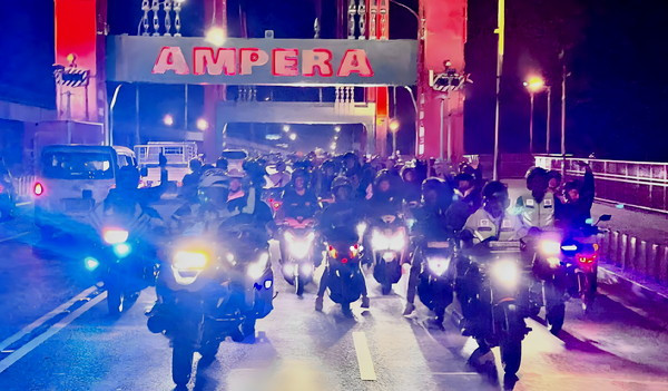 Ratusan Anggota Klub Motor Bersama Kapolda Sumsel Ikut Patroli Jaga Kamtibmas Kota Palembang