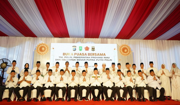 Perkuat Sinergitas, Polda Riau Gelar Buka Puasa Bersama TNI-Polri dan Forkopimda