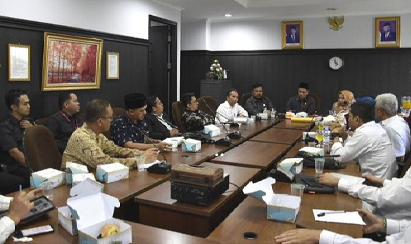 Bahas DPT, Komisi I DPRD Pekanbaru Laksanakan Hearing dengan Penyelenggara Pemilu