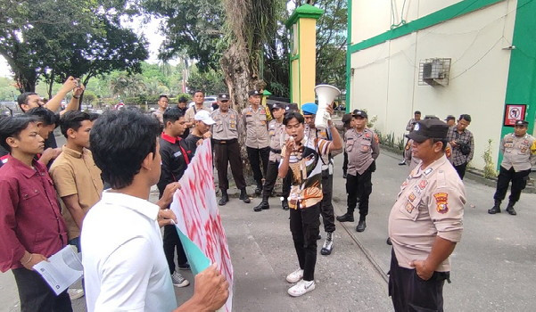 Dugaan Pencemaran Sungai, Himarohu Desak DLHK Riau Cabut Izin PT KCN
