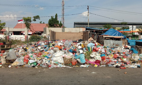Pemko Pekanbaru Tak Patuhi Keseluruhan Putusan Pengadilan Terkait Gugatan Pengelolaan Sampah