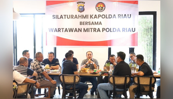 Kapolda Riau dan Danrem 031/WB Jalin Silaturahmi dengan Wartawan, Perkuat Sinergi Cegah Karhutla