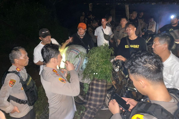 ganjar_kering_polres_empatlawang.jpg