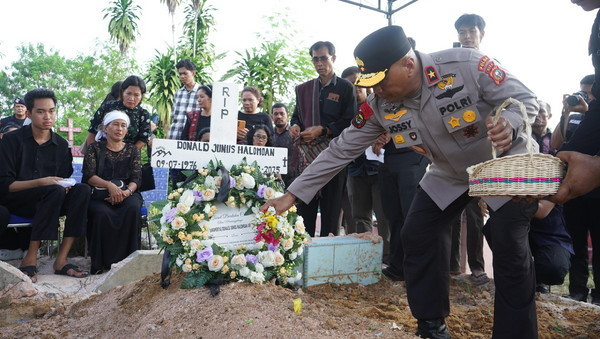 penghormatan_terakhir_utama.jpg